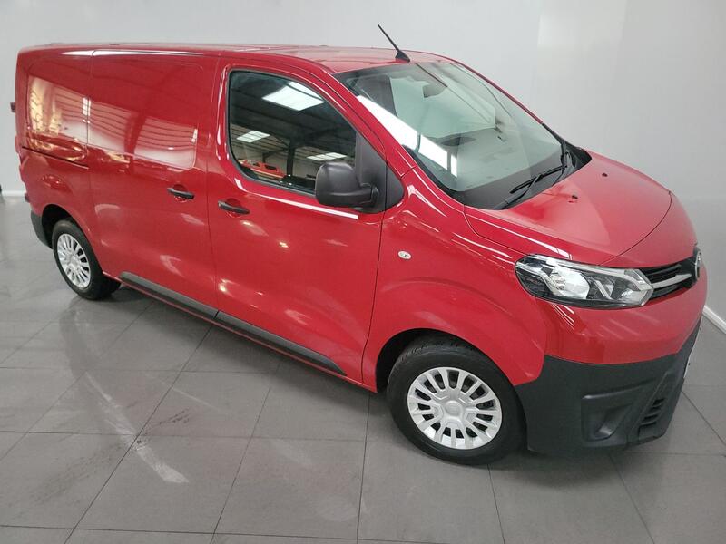 TOYOTA PROACE