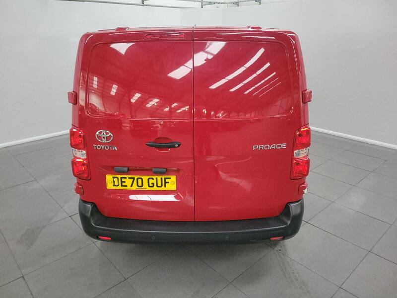 TOYOTA PROACE