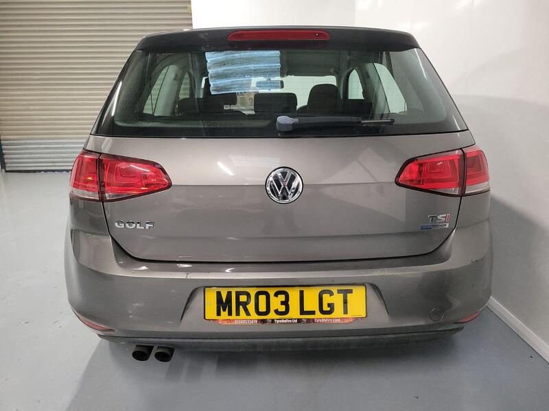 VOLKSWAGEN GOLF