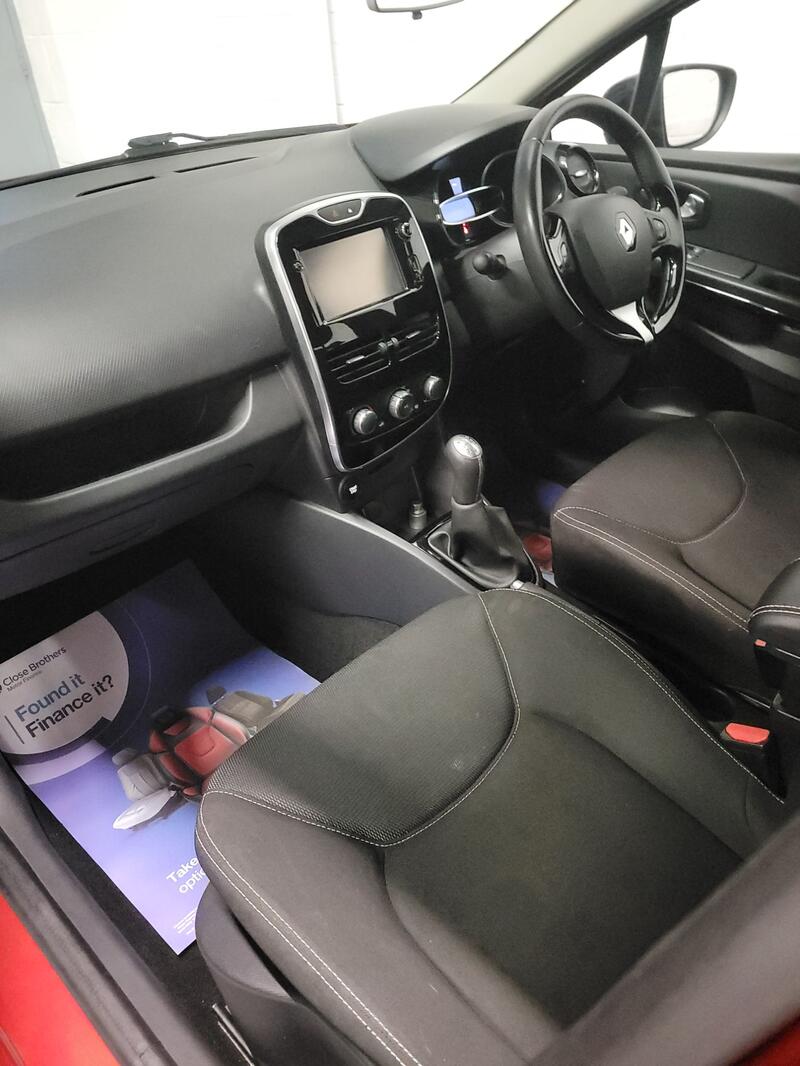 RENAULT CLIO