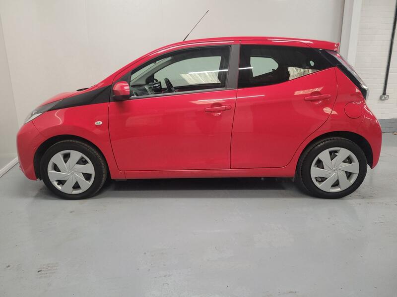 TOYOTA AYGO