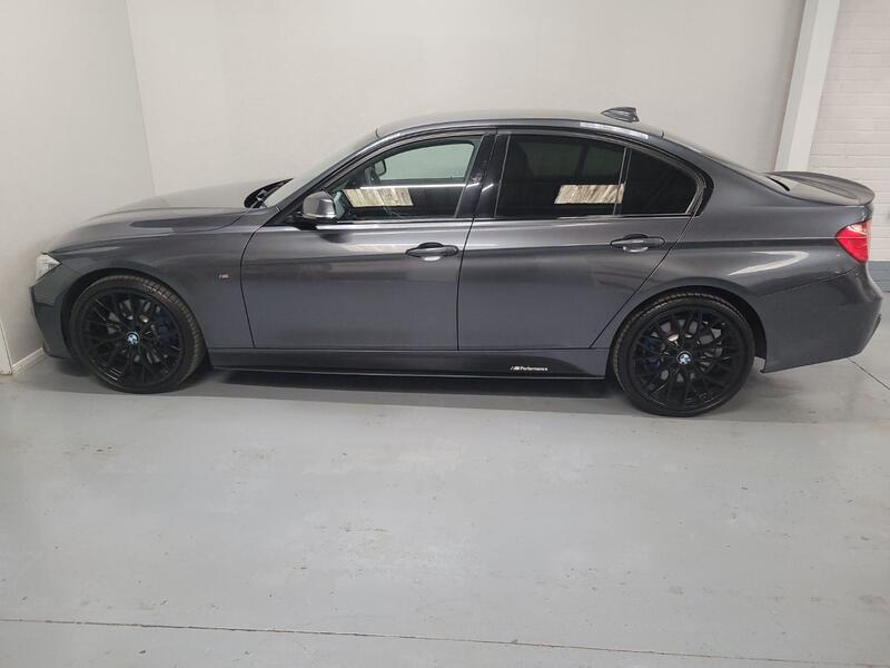 BMW 3 SERIES