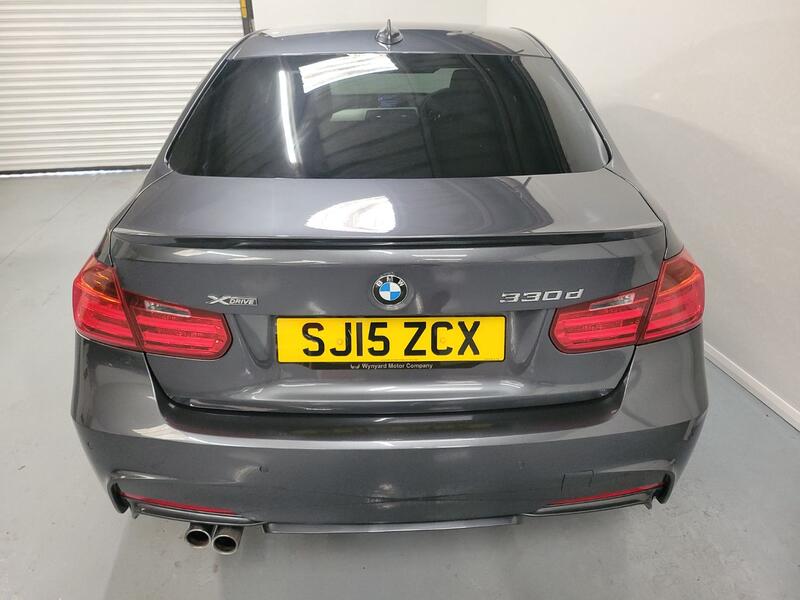 BMW 3 SERIES