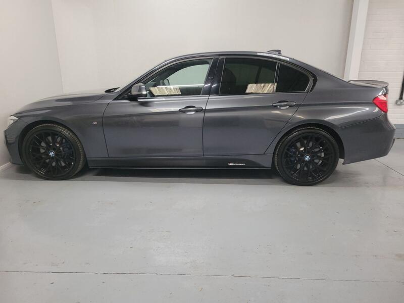 BMW 3 SERIES