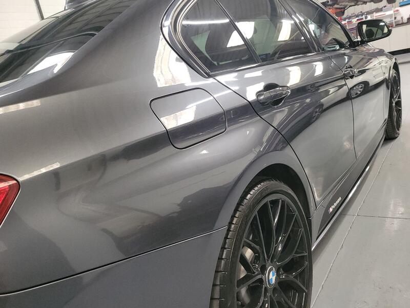 BMW 3 SERIES