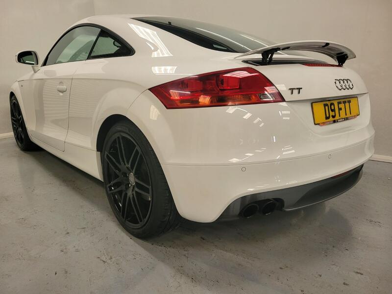 AUDI TT