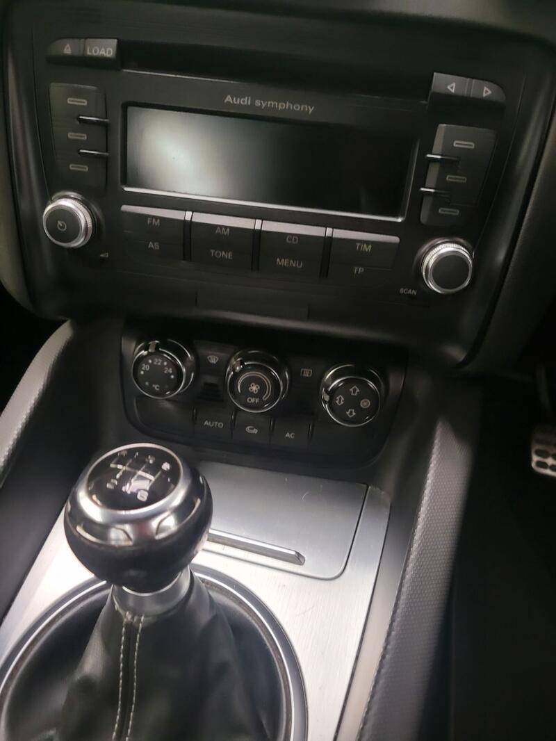 AUDI TT