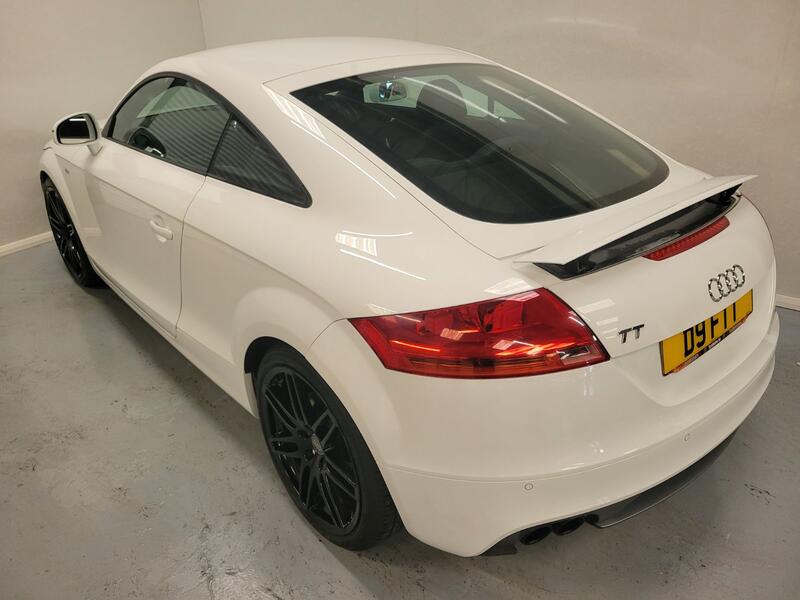 AUDI TT