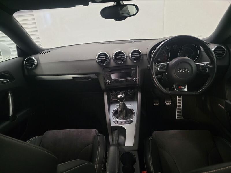 AUDI TT