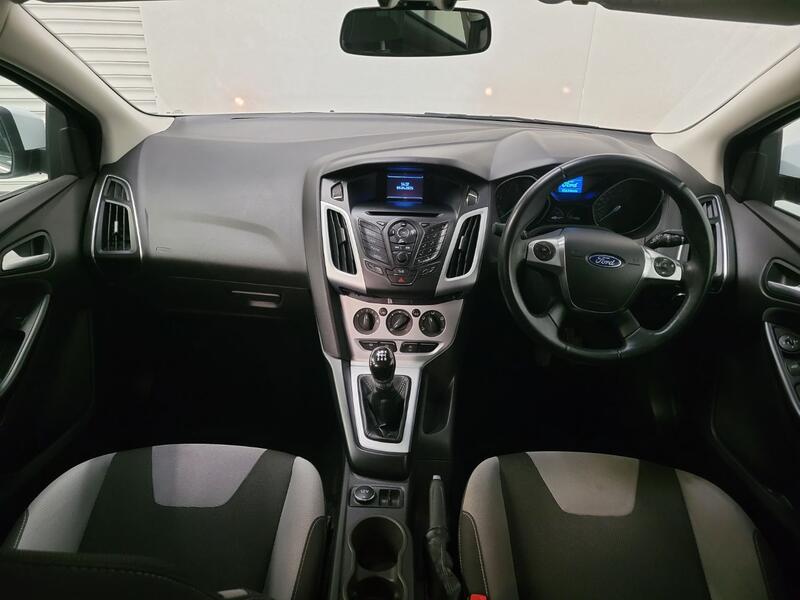 FORD FOCUS
