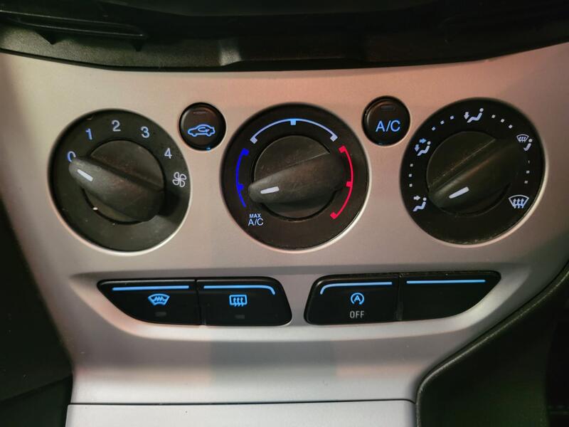 FORD FOCUS