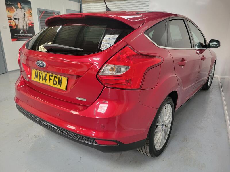 FORD FOCUS