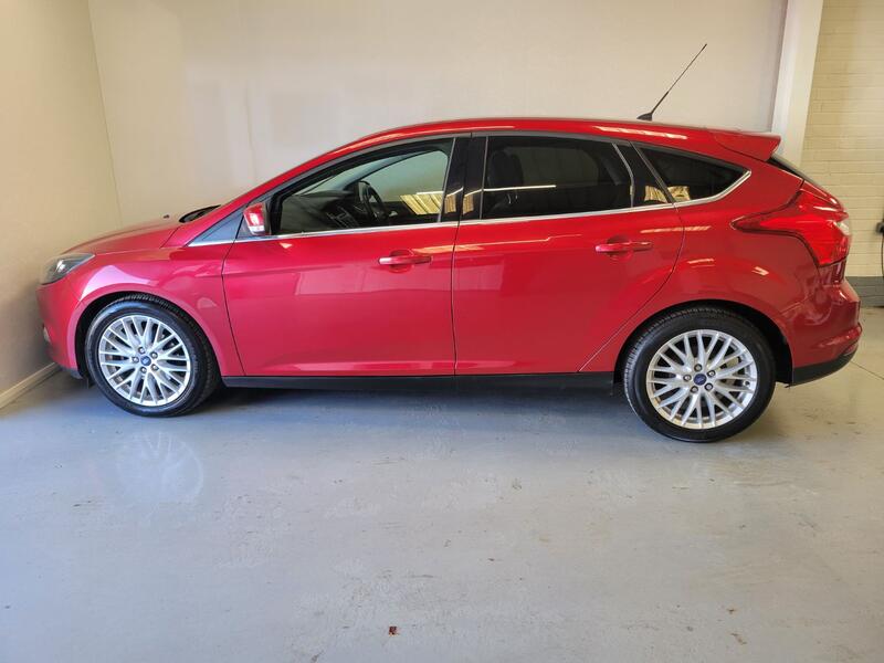 FORD FOCUS