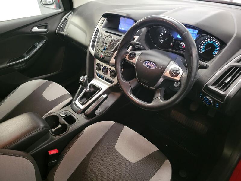 FORD FOCUS