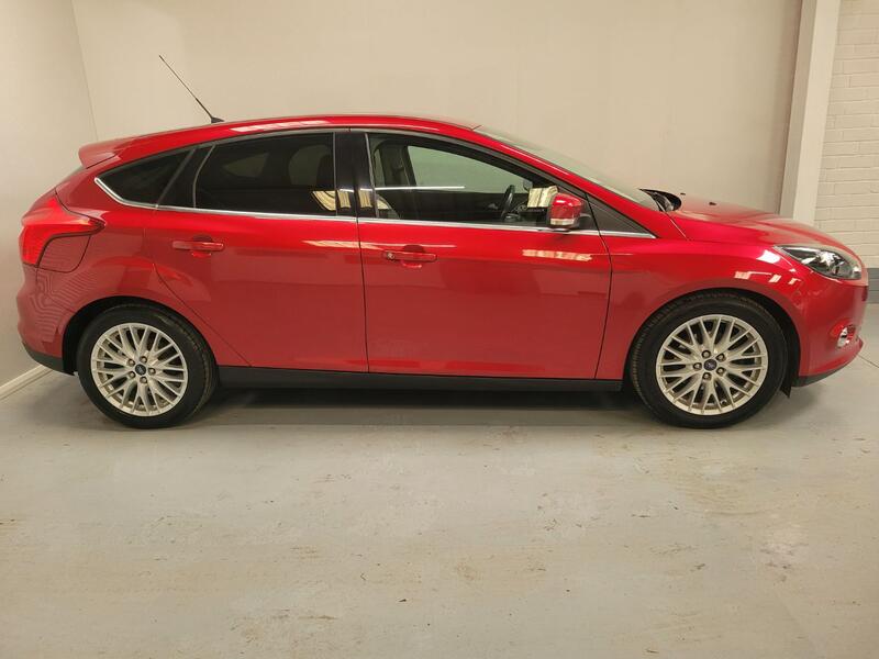 FORD FOCUS