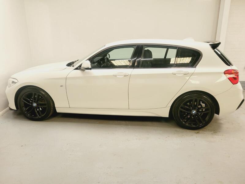BMW 1 SERIES