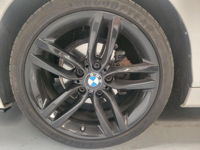 BMW 1 SERIES