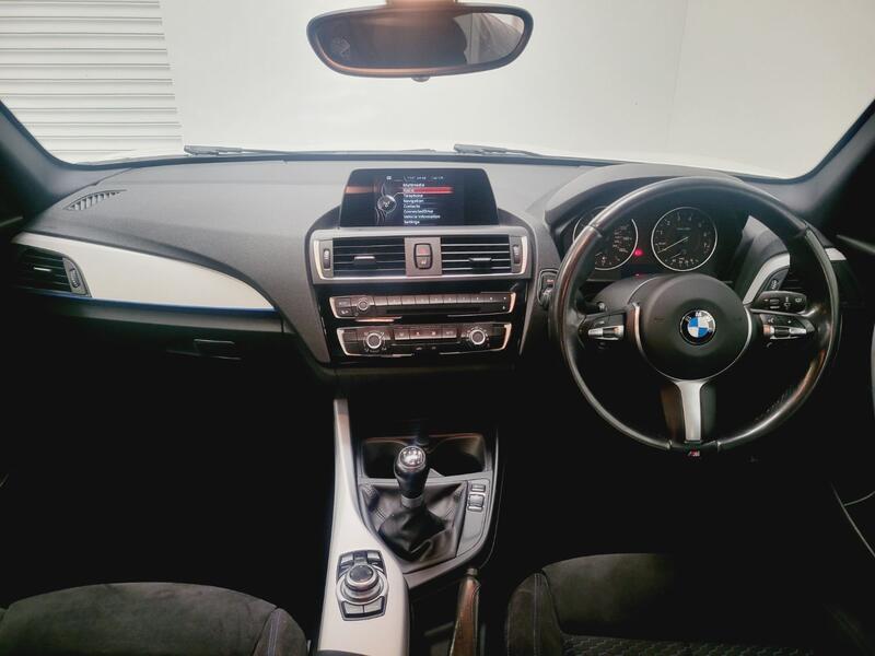 BMW 1 SERIES