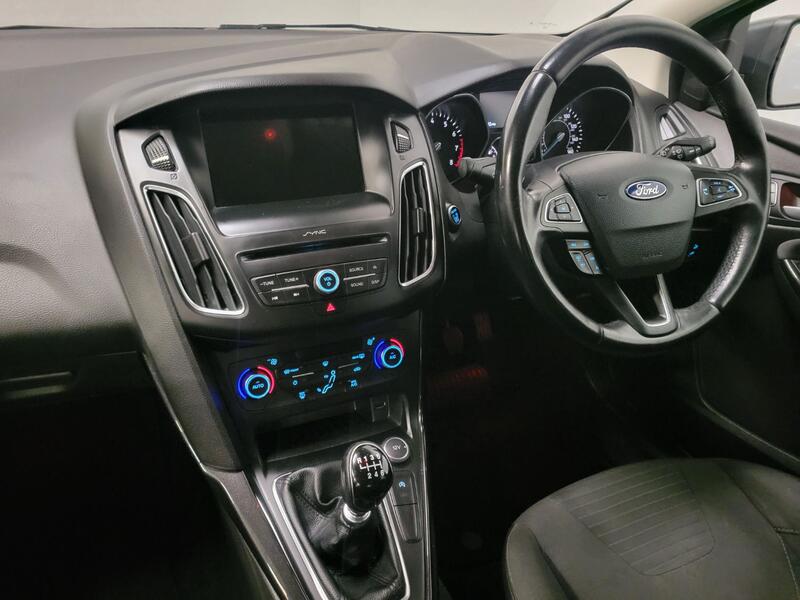 FORD FOCUS