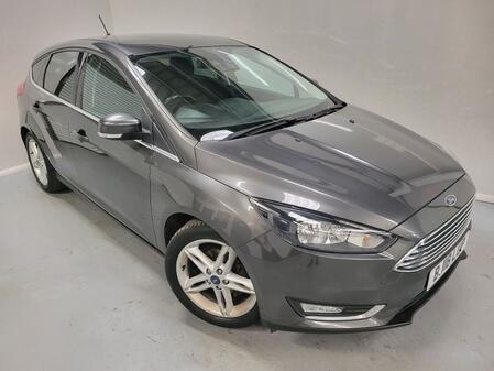 FORD FOCUS 1.0 T EcoBoost Titanium