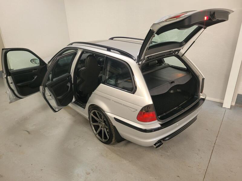 BMW 3 SERIES