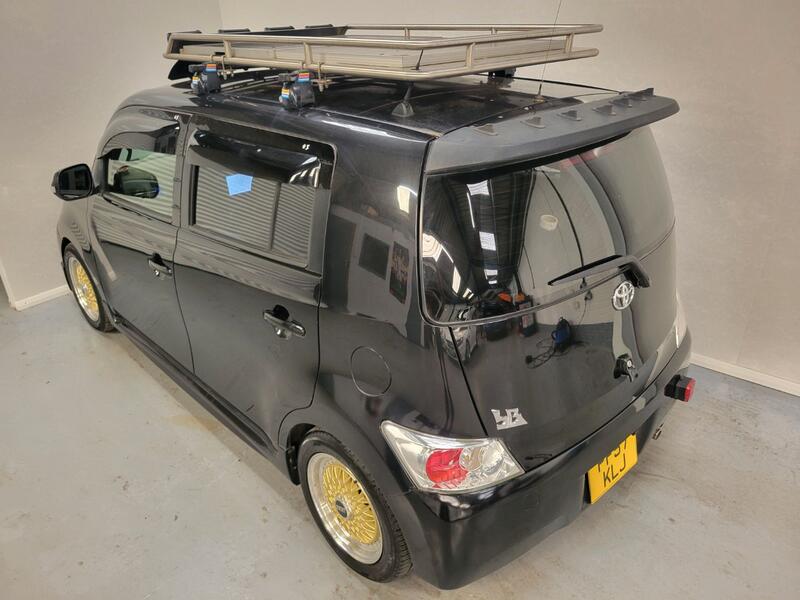 TOYOTA BB