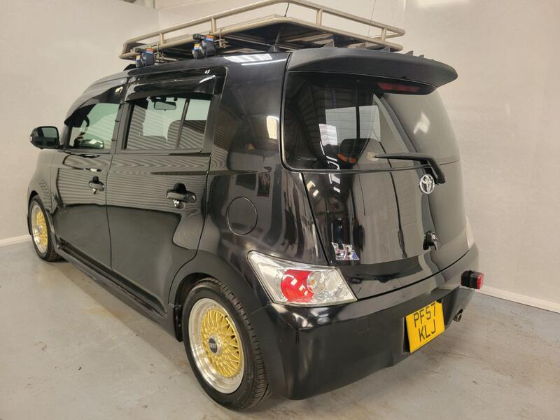 TOYOTA BB