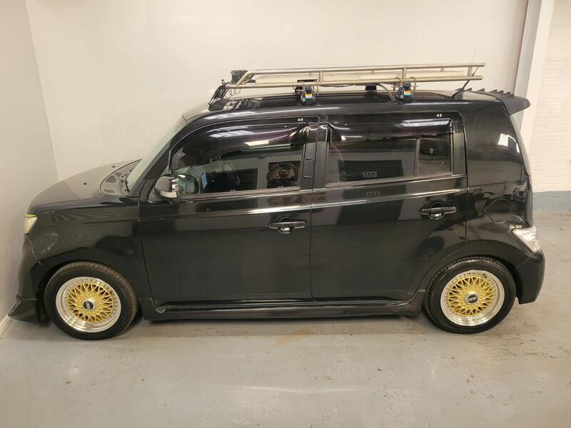 TOYOTA BB