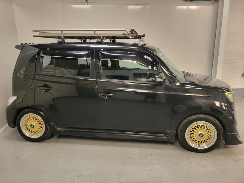 TOYOTA BB