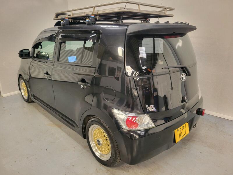 TOYOTA BB