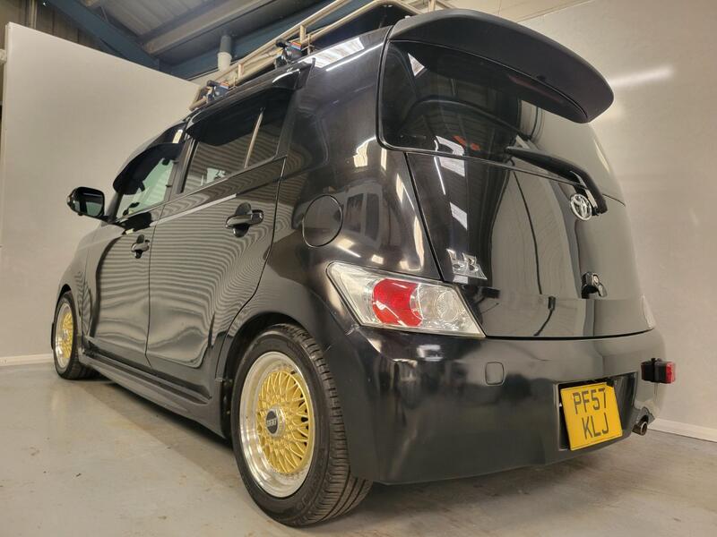 TOYOTA BB