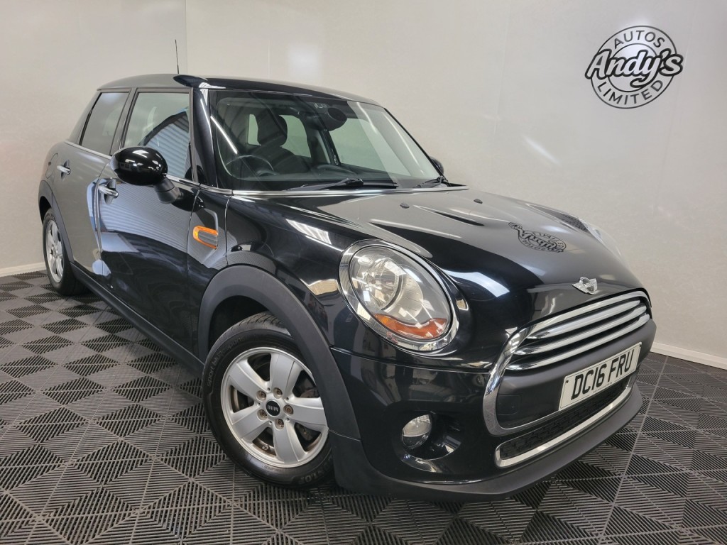 2016 MINI HATCH