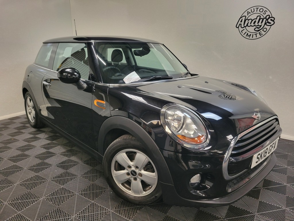 2018 MINI HATCH